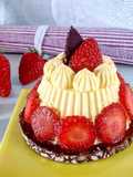Bavarese al limone, fragole e rocher fondente