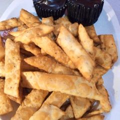 Namak paary A picture of Namak paary.