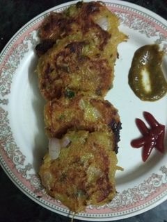 सेवई और सूजी के कटलेट (Sevai aur suji ke cutlet recipe in hindi) रेसिपी मुख्य फोटो