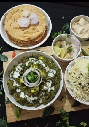 A picture of Palak Paneer.