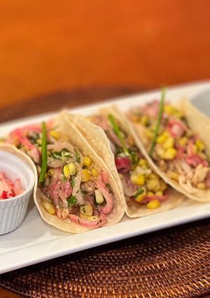 A picture of Chicken street tacos.