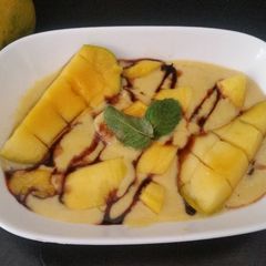 A picture of Mango yoghurt.