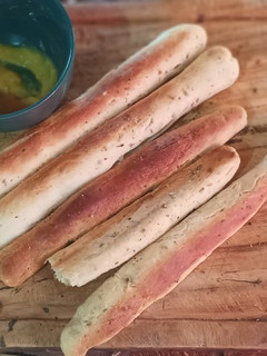 Una foto de Palitos de ajo #panadería #delantalglobalcookpad