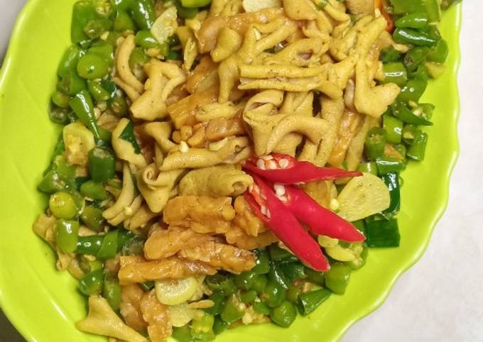 Menu Usus Tempe Cabe Ijo yang Bisa Manjain Lidah Enak Banget