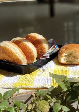 A picture of Fluffy Ring Doughnut.