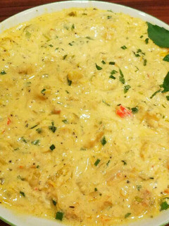 A picture of Mike's Stacked Seafood Chowder.