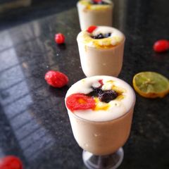 A picture of Lemon and honey cream pudding.