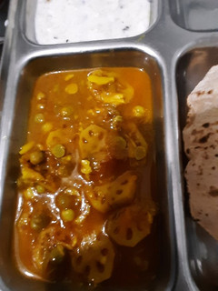 कमल ककड़ी की सब्जी(kamal kakdi ki sabji recipe in hindi) रेसिपी मुख्य फोटो