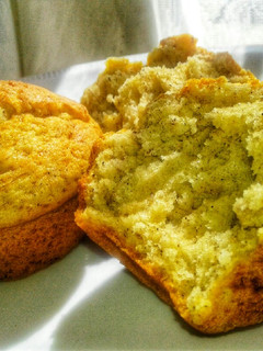 A picture of Banana Cinnamon muffins.