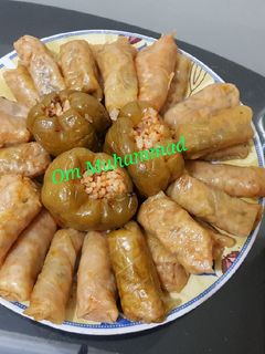 صورة لوصفة محشي كرنب او ملفوف بدبس الرمان