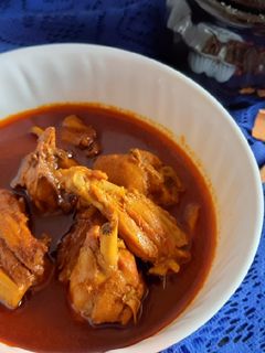 মুরগির লাল ঝোল (Murgir lal jhol recipe in bengali) রেসিপির প্রধান ছবি