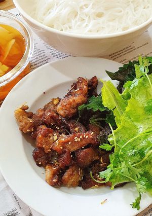 Hình của món Bún chả từ nồi chiên không dầu.