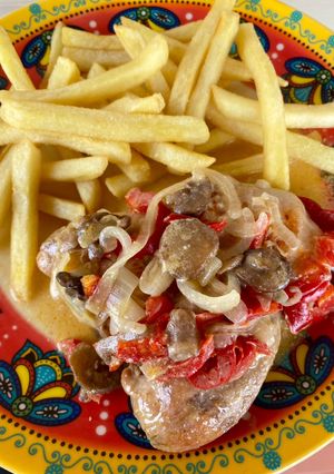 Una foto de Pollo con vegetales salteados “Fácil y rápido”