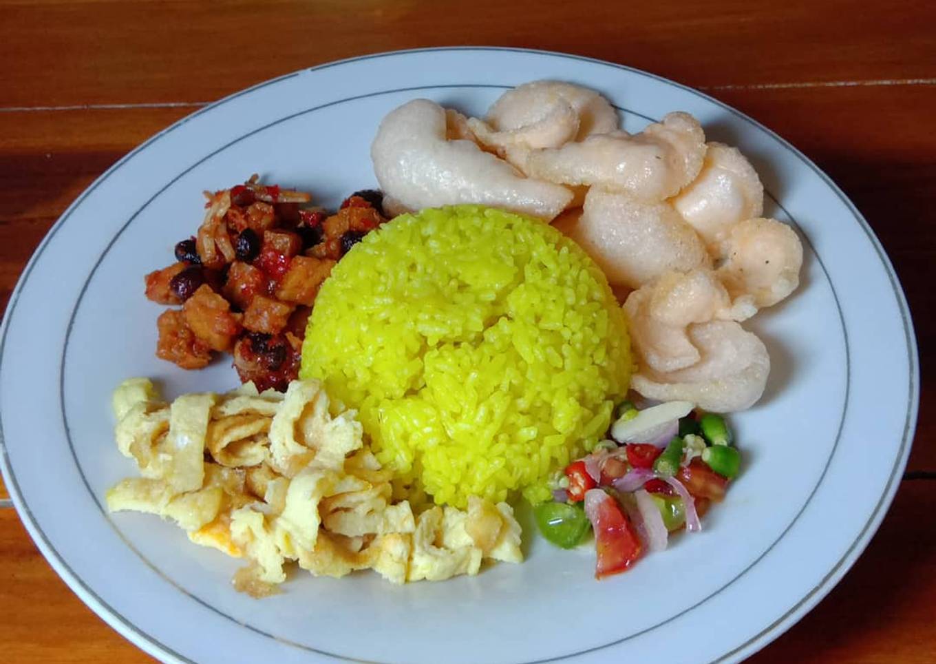 Cara Gampang Menyiapkan Nasi kuning yang Enak