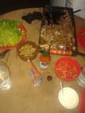 Tacos sencillos con salsa de yogurt