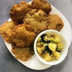 A picture of Upvas  Rajgira Puri and Aloo Sabzi.