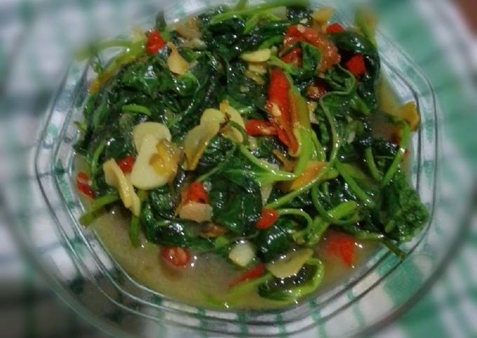 Bagaimana Membuat Tumis kangkung Anti Gagal