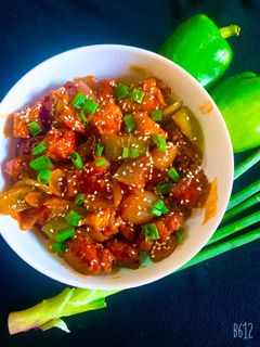 চিলি চিকেন (chili chicken recipe in bengali) রেসিপির প্রধান ছবি
