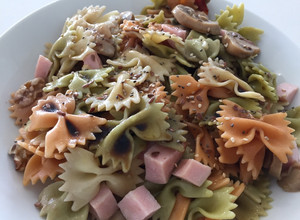 Foto principal de Ensalada de pasta fácil y completa para tupper