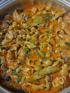 Una foto de Mollejas de pollo en salsa