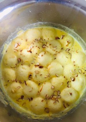 A picture of Rasmalai.