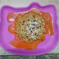 A picture of Cheese maggi.