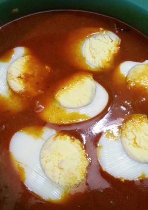 A picture of Egg Curry.