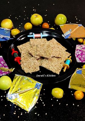 તલ ની ચીકી (Til Chiki Recipe In Gujarati) રેસીપી મુખ્ય ફોટો