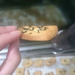 A picture of Cheese crackers.