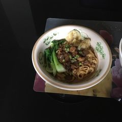 Chicken mushroom noodle with wonton A picture of Chicken mushroom noodle with wonton.
