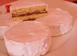 Una foto de Alfajores de nieve!!