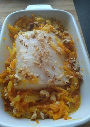 Une photo de Papillote de poisson potiron et noix