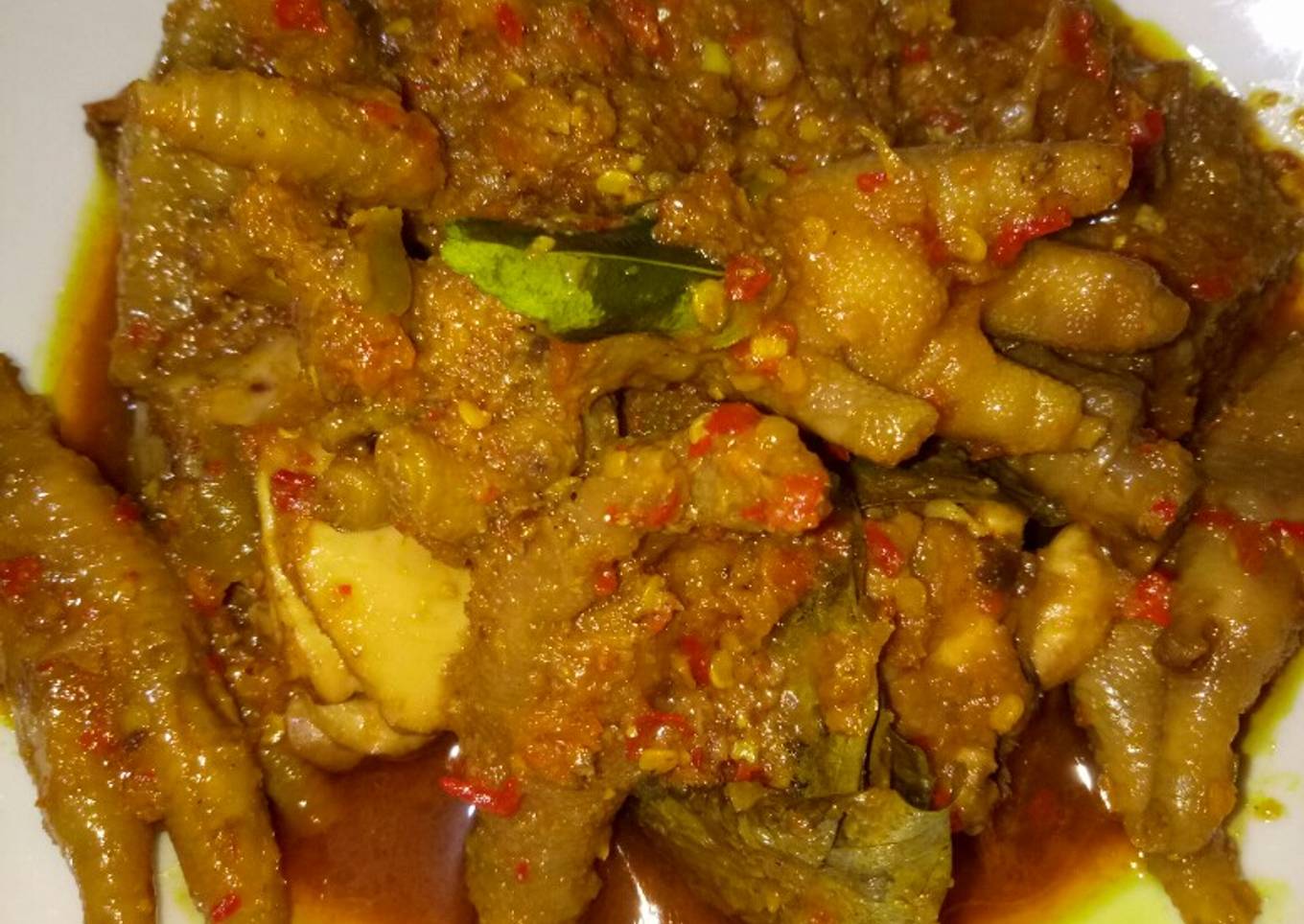 Ceker ayam mercon