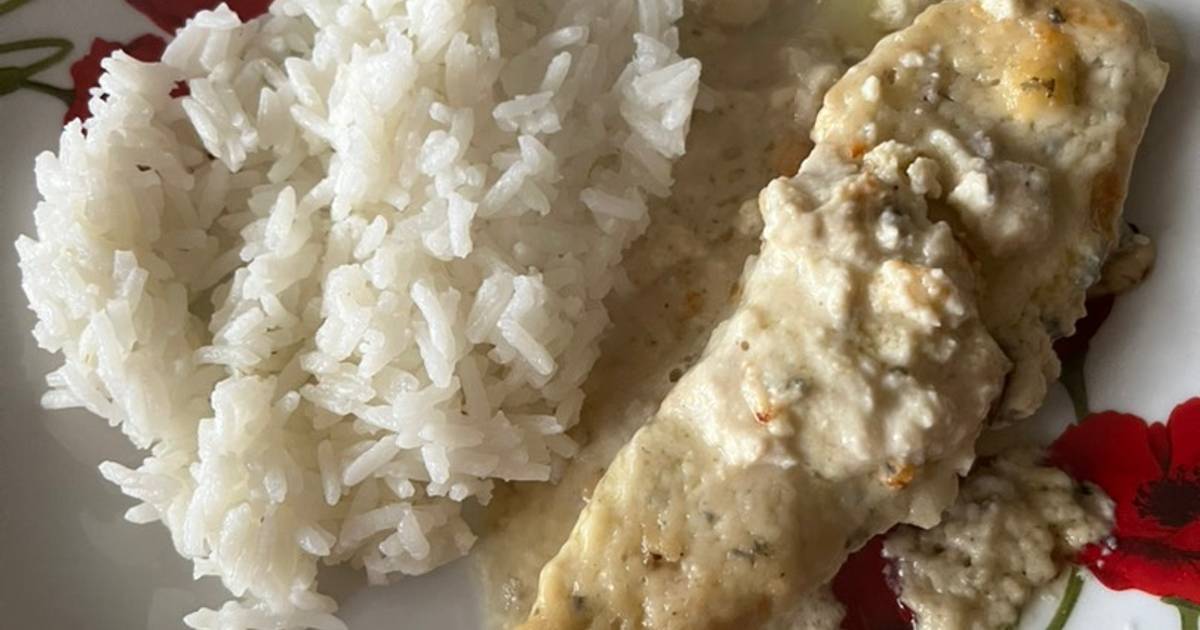 Baked chicken with blue cheese Recipe by Simi and Milo Cookpad