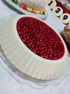 عکسی از دستور فرنی بستنی با ژله انار