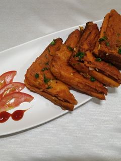 वेज ब्रेड ऑमलेट (veg bread omlette recipe in marathi) रेसिपी चे मुख्य फोटो 
