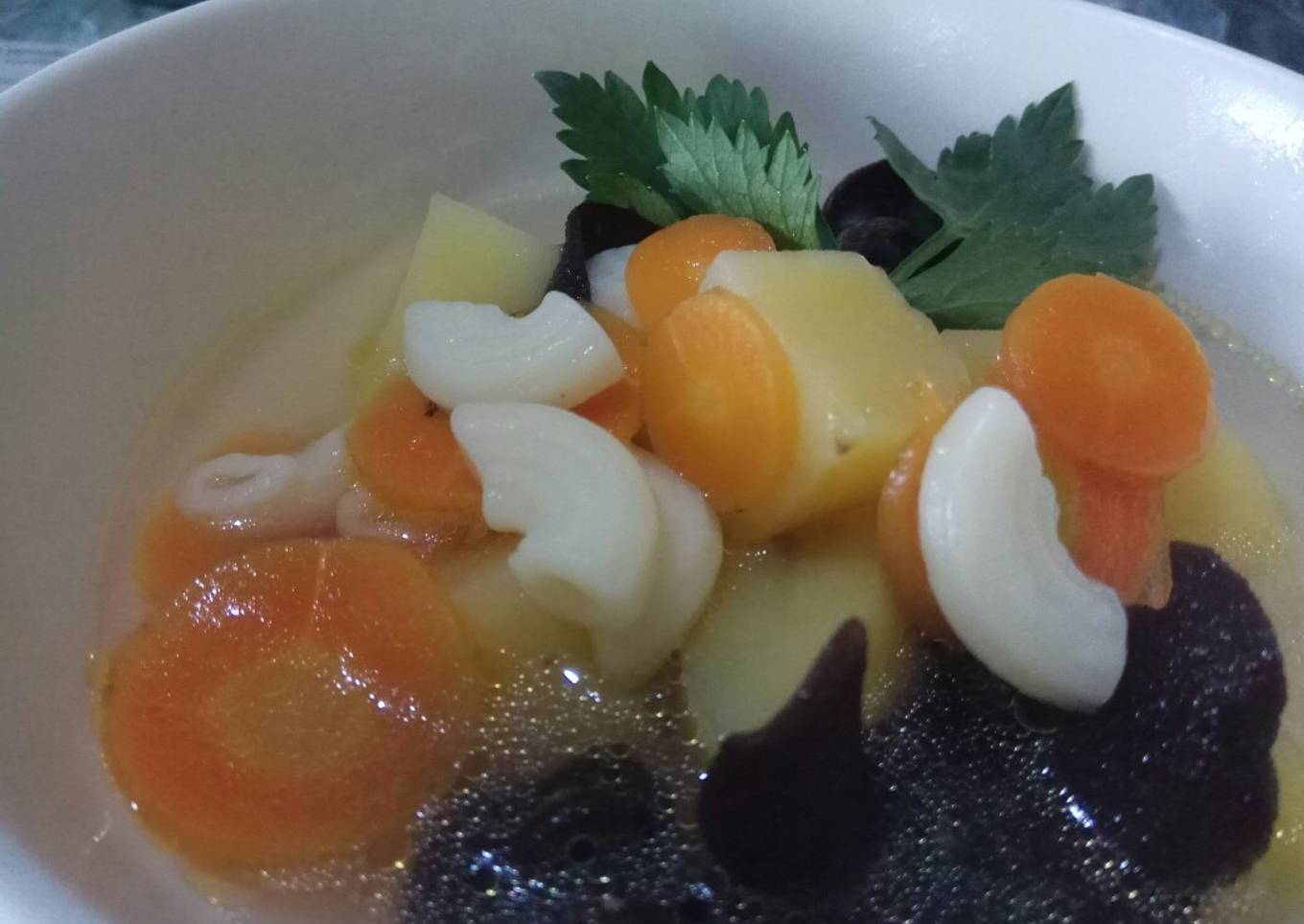 Soup Kaldu Ayam