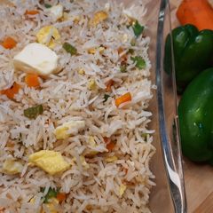 A picture of Garlic fried rice.