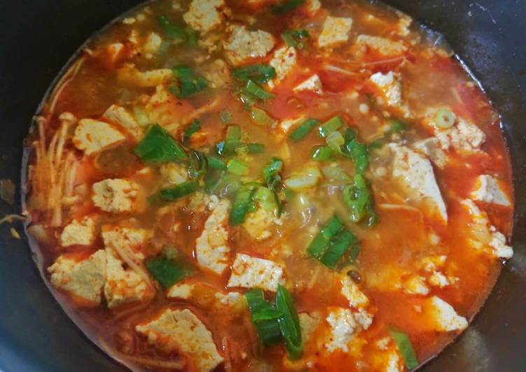 Sundubu Jjigae (versi simpel)