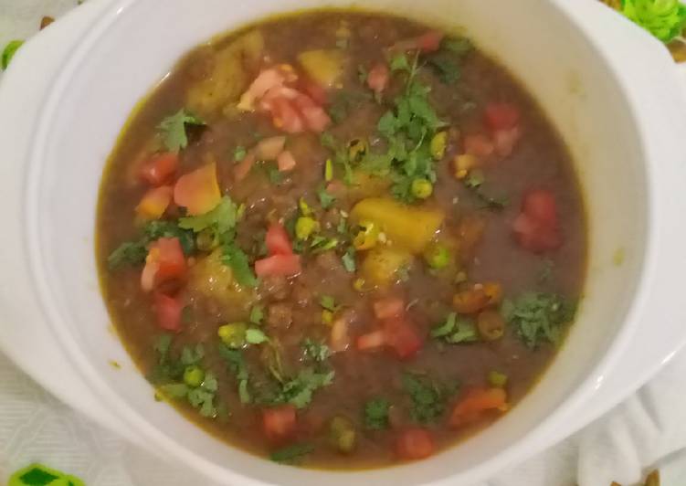 Recipe: Appetizing ๐
TOMATO MINCE & POTATO SALAN ๐