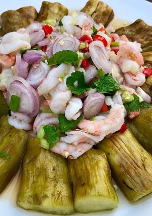 รูปของ ~ยำมะเขือยาวกุ้งสด~