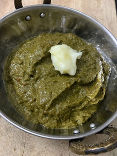 सरसों का साग(sarso ka saag recipe in hindi) रेसिपी मुख्य फोटो