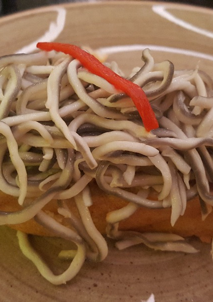 Una foto de Tapa de gulas picantes