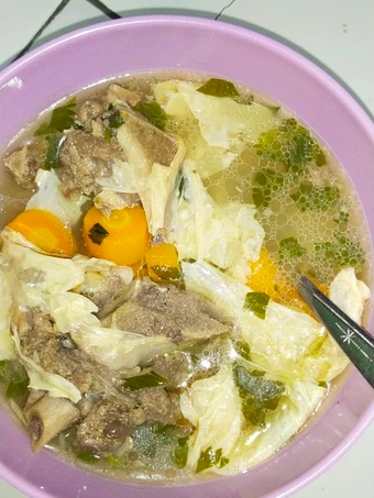Cara Mudah Menyiapkan Resep Sup tulang sapi yang Enak Banget Anti Ribet, Lezat