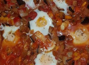 Una foto de Shakshuka a mi estilo
