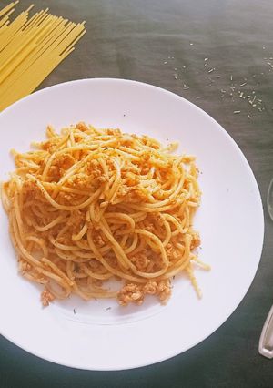 ஸ்பெகடி போலக்னீஸ்(இத்தாலி ஸ்பெஷல்)(italian spaghetti recipe in tamil) செய்முறை முக்கிய புகைப்படம்