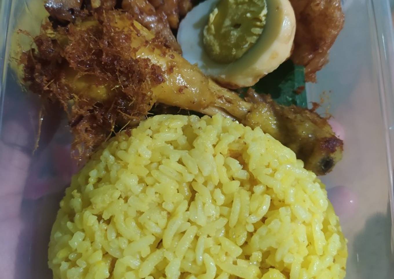 Nasi kuning Bumbu Instan