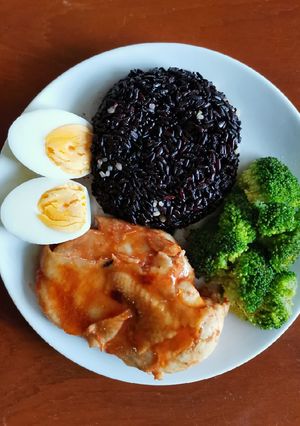 รูปของ อกไก่อบซอสมะเขือเทศ (byไมโครเวฟ)