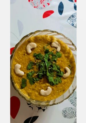 A picture of Corn Khichdi or Makai no dano.