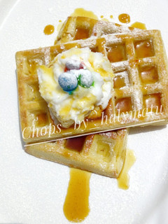 A picture of Waffles.